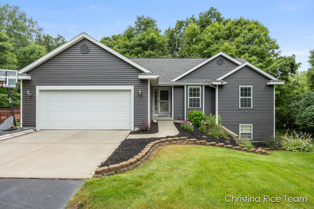 15411 Cedar Leaf Court
