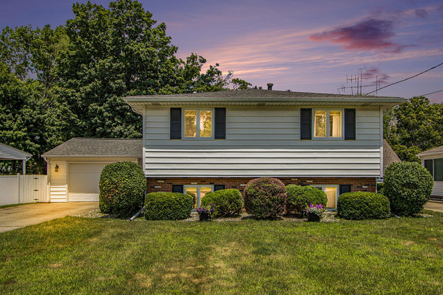 1017 Parchmount Avenue Kalamazoo, MI House Active - Photo 1 of 29. Opens carousel modal