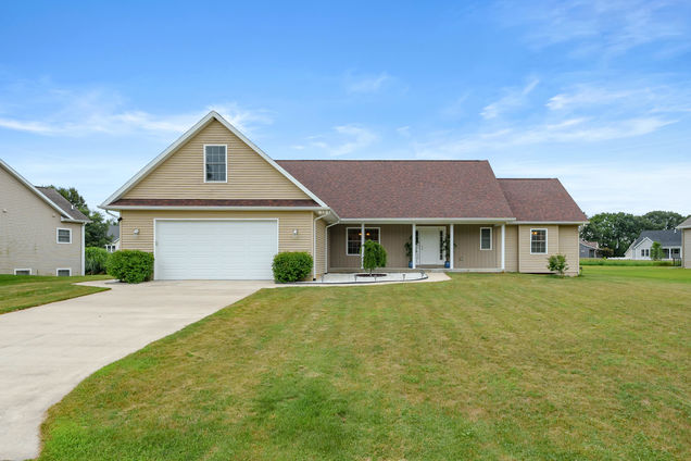 575 Autumns Way Boulevard