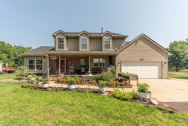 8799 Martz Road Ypsilanti, MI House Active - Photo 1 of 82. Opens carousel modal