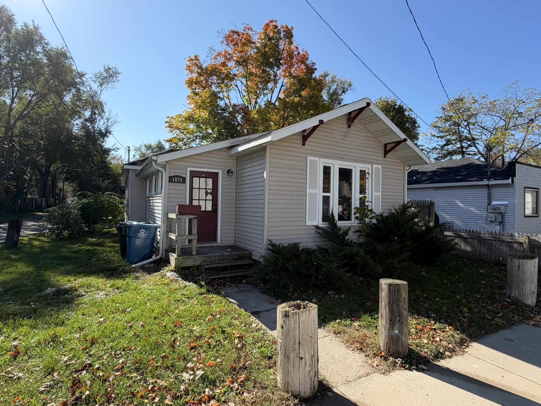 1879 Fair Ave, Muskegon, MI 49441 | MLS# 26056150
