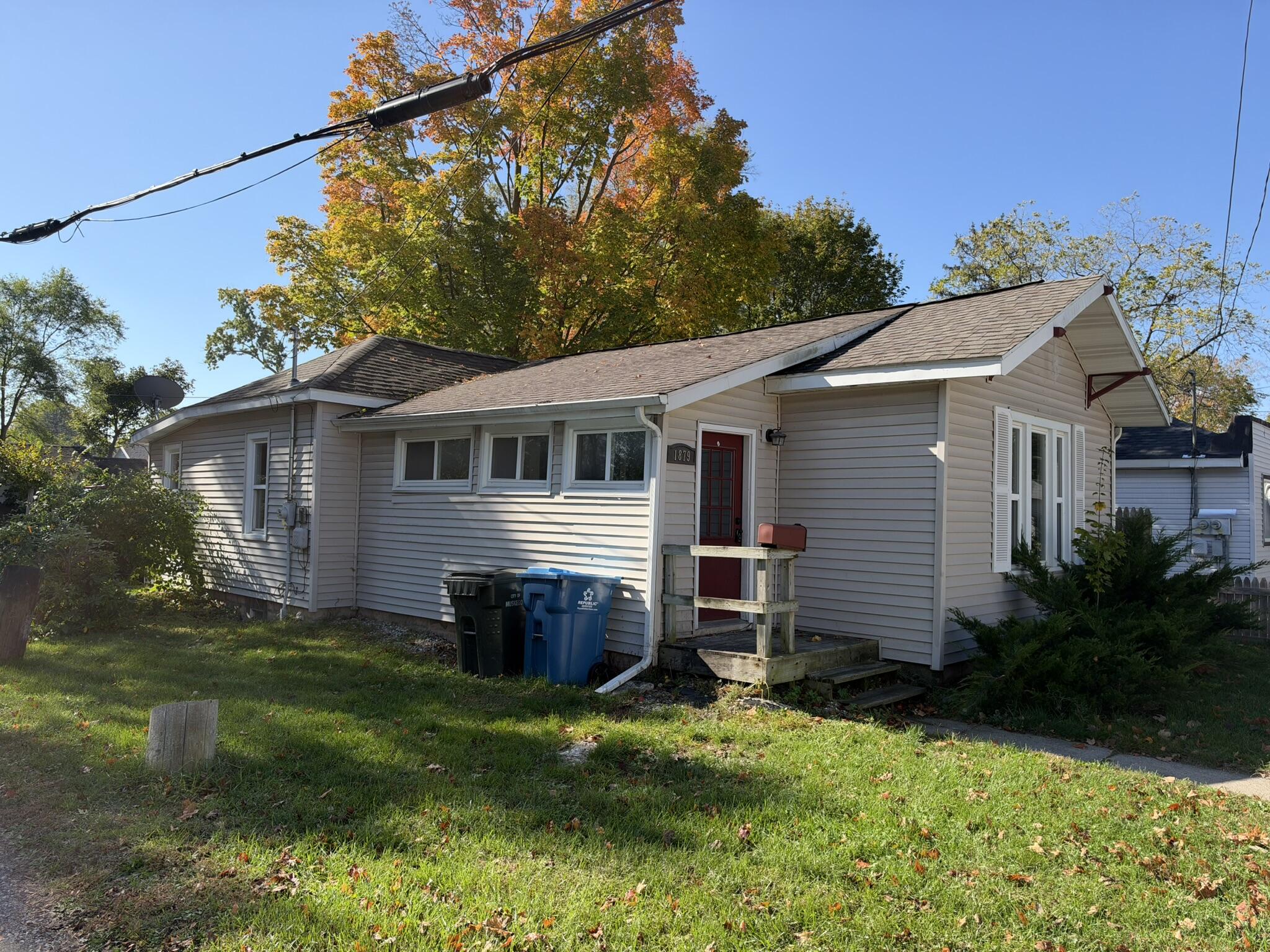 1879 Fair Ave, Muskegon, MI 49441 | MLS# 26056150