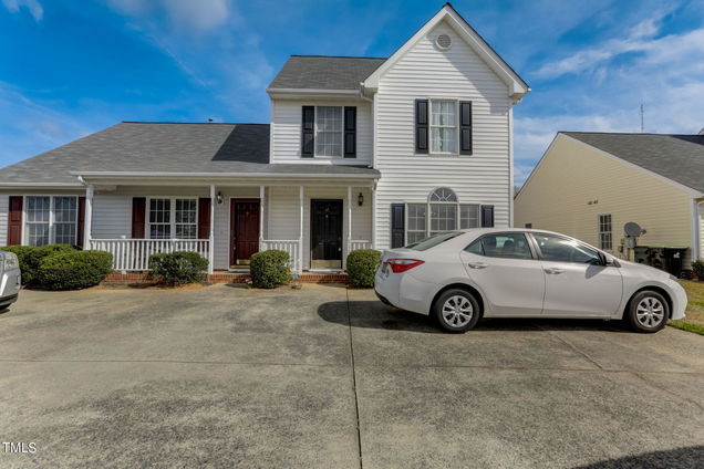 717 Center Street Apex, NC Townhouse Sold - Photo 1 of 25. Opens carousel modal