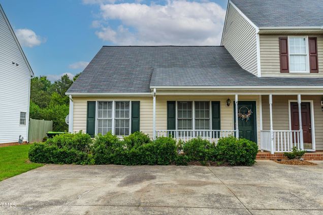 719 Center Street Apex, NC Townhouse Sold - Photo 1 of 23. Opens carousel modal