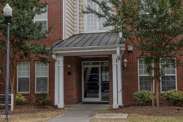 822 Providence Glen Drive Chapel Hill, NC Condo Sold - Photo 1 of 27. Opens carousel modal