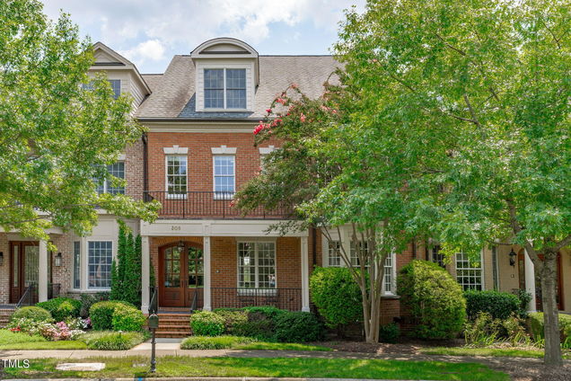 308 Circle Park Place Chapel Hill, NC Townhouse Sold - Photo 1 of 74. Opens carousel modal