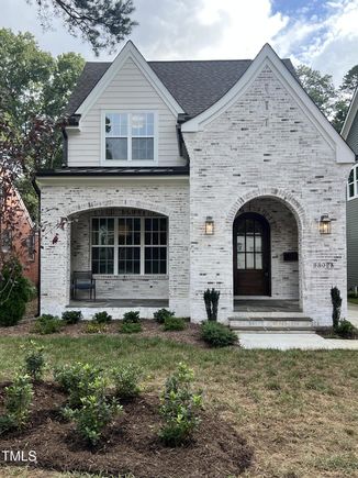 3302.5 Hall Place