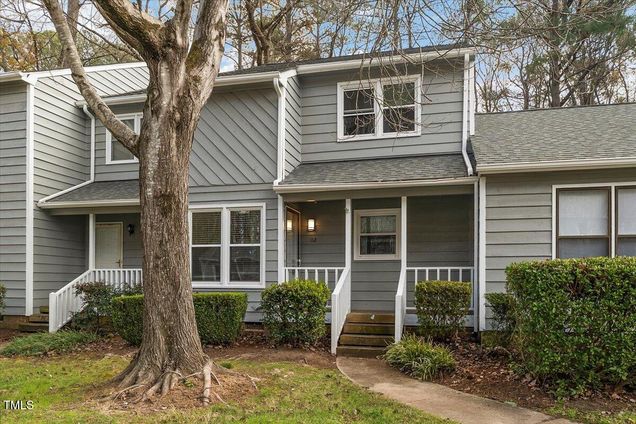 112 Abbots Glen Court Cary, NC Townhouse Sold - Photo 1 of 13. Opens carousel modal