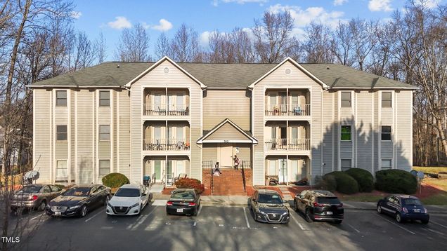 702 #F Glendale Drive Greensboro, NC Condo Sold - Photo 1 of 25. Opens carousel modal