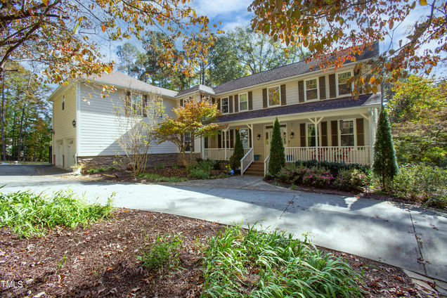 10004 Liana Lane