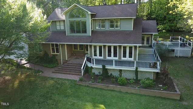 2000 Mountain Laurel Drive