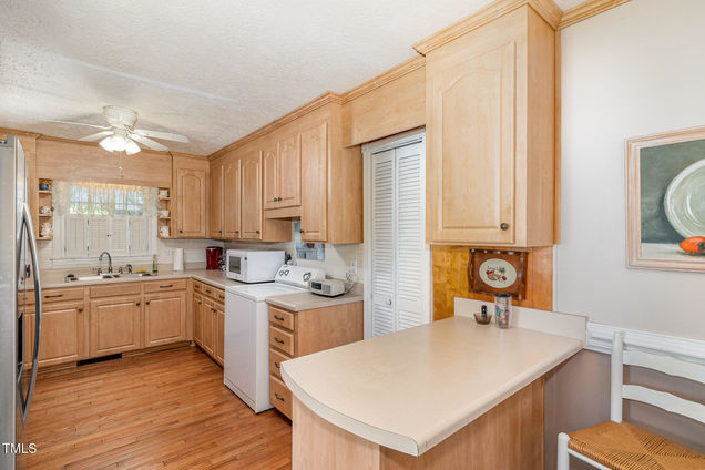 1108 Friendly Road