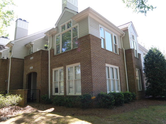 1062 Washington Street Unit 201