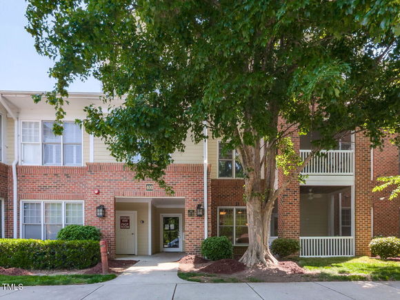 412 Waterford Lake Drive