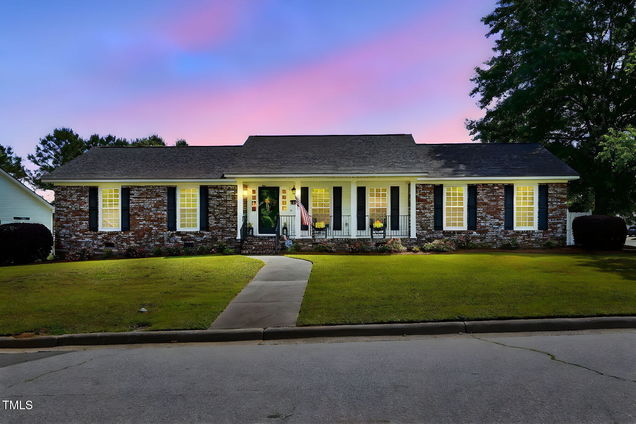203 Marlowe Drive