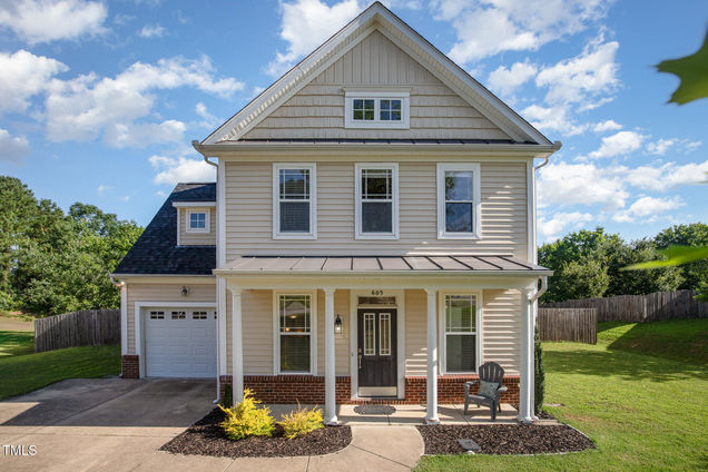 605 Bellefont Court