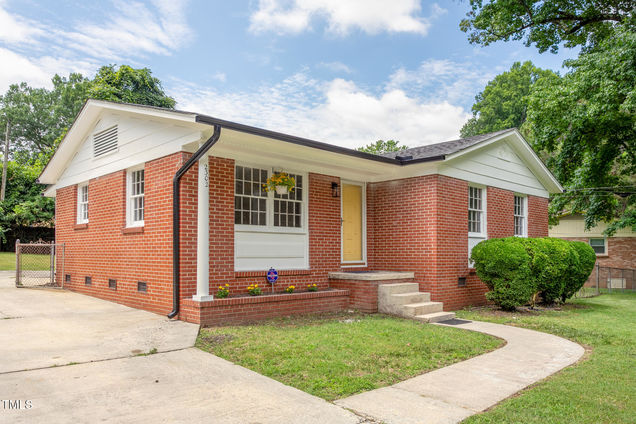 2302 Bywood Road