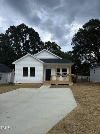 713 Ross Street Burlington, NC House Active - Photo 1 of 28. Opens carousel modal