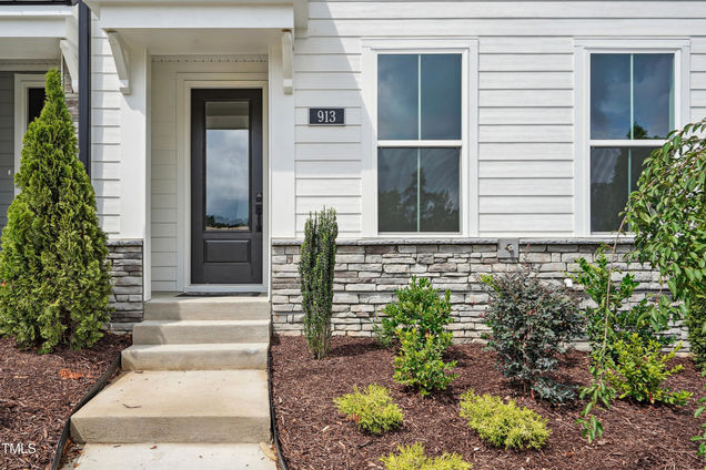 532 Billingshurst Way Unit 214 Knightdale, NC Townhouse Active - Photo 1 of 1. Opens carousel modal