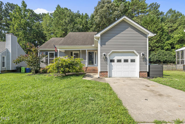 2717 Kempsford Place