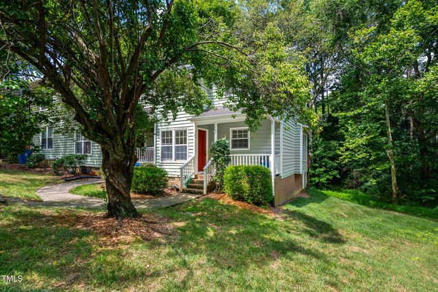 121 Long Shadow Place