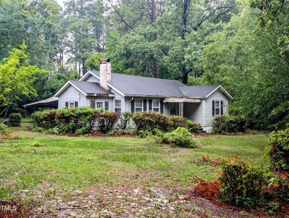207 Country Club Drive Unit 1 0f 2