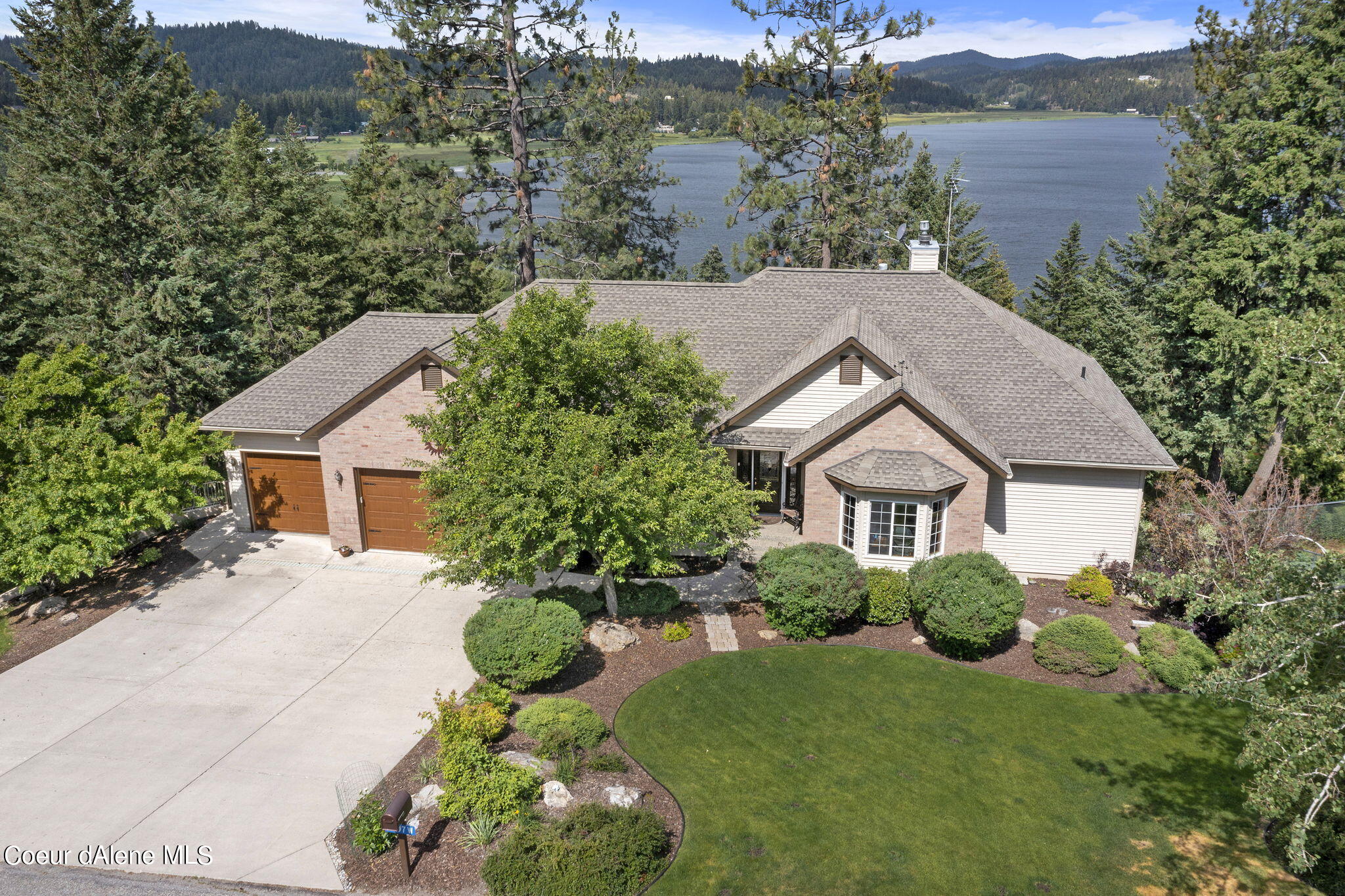 17397 W Woodlake Dr  