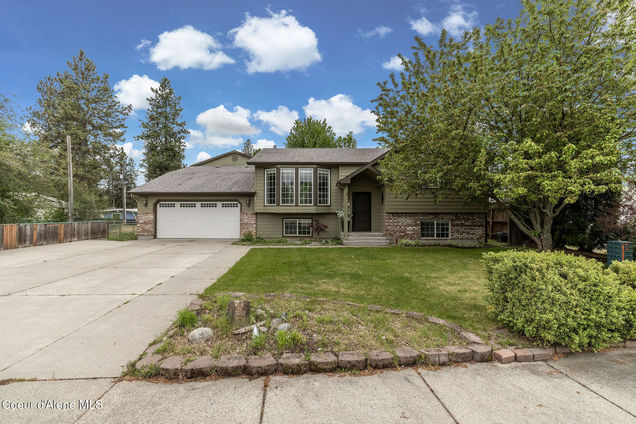 405 W 22nd Ave