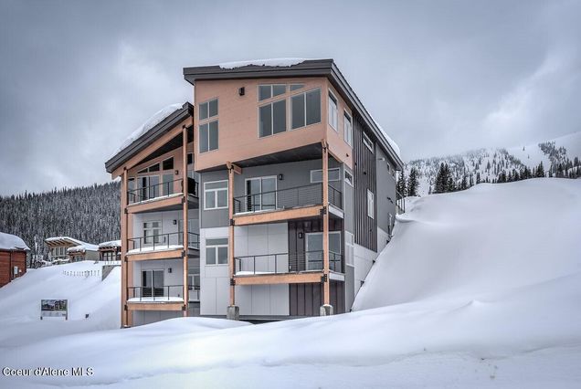 19 Chutes Ln