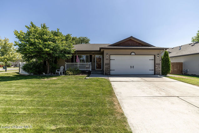 2932 W Wilbur Ave