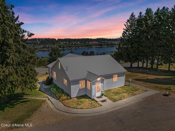4700 W Foothill Dr