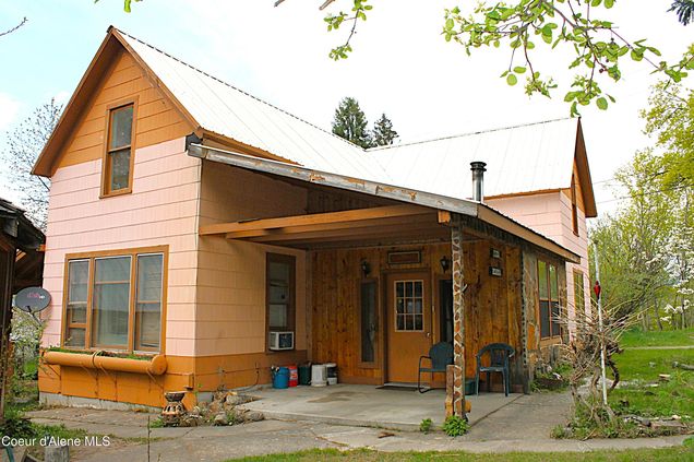 6209 Florida St Bonners Ferry, ID House Active - Photo 1 of 41. Opens carousel modal