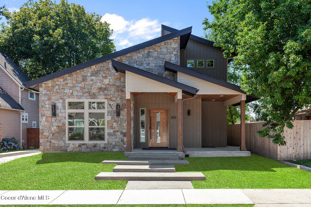 945 N 5th St Coeur d'Alene, ID House Active - Photo 1 of 39. Opens carousel modal