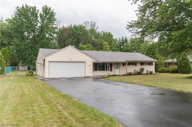 7490 Texas Avenue Mentor, OH House Sold - Photo 1 of 26. Opens carousel modal