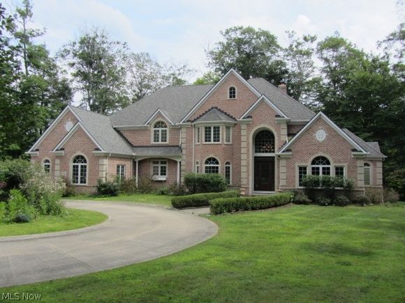 8790 Pheasant Run Lane Mentor, OH House Sold - Photo 1 of 35. Opens carousel modal