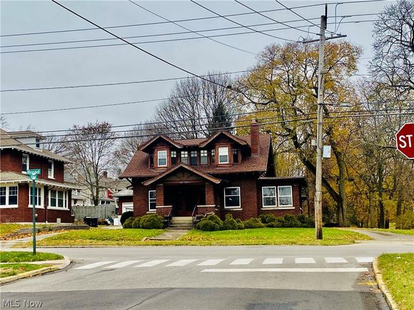 218 Broad Street Wadsworth, OH House Sold - Photo 1 of 33. Opens carousel modal