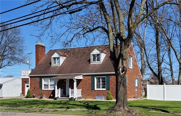 835 S Broadway Street New Philadelphia, OH House Sold - Photo 1 of 35. Opens carousel modal