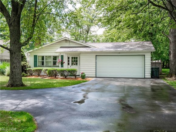 570 Prospect Street Berea, OH House Sold - Photo 1 of 27. Opens carousel modal