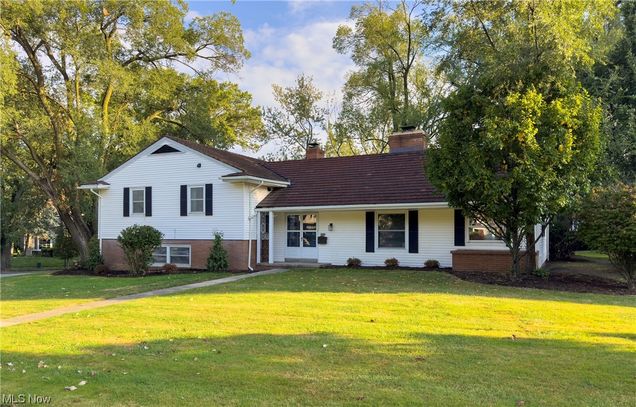 1385 Forest Hills Boulevard Cleveland Heights, OH House Sold - Photo 1 of 28. Opens carousel modal