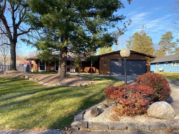 15254 High Point Road Strongsville, OH House Sold - Photo 1 of 38. Opens carousel modal