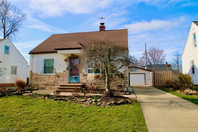 316 E 329th Street Willowick, OH House Sold - Photo 1 of 19. Opens carousel modal