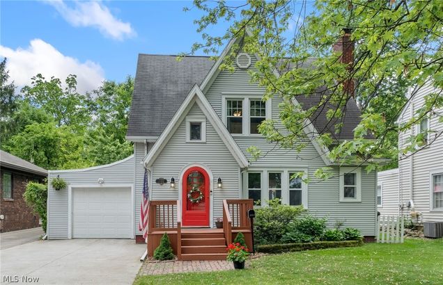 2352 17th Street Cuyahoga Falls, OH House Sold - Photo 1 of 35. Opens carousel modal