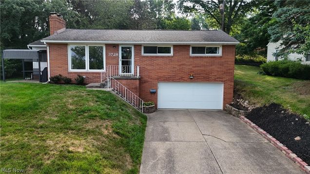 3728 Edgehill Circle NW Canton, OH House Sold - Photo 1 of 30. Opens carousel modal