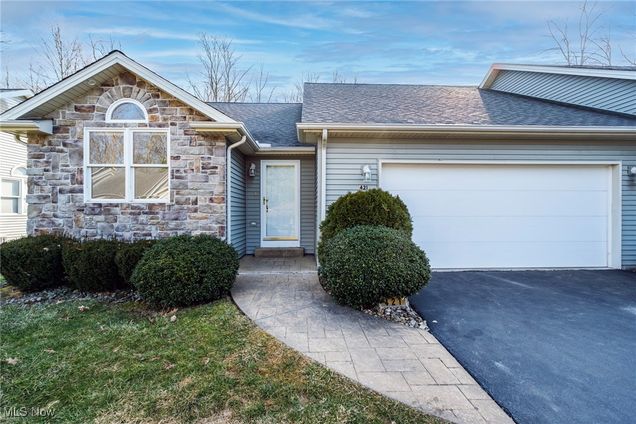 421 Hills Creek Road Brookfield, OH Condo Sold - Photo 1 of 40. Opens carousel modal