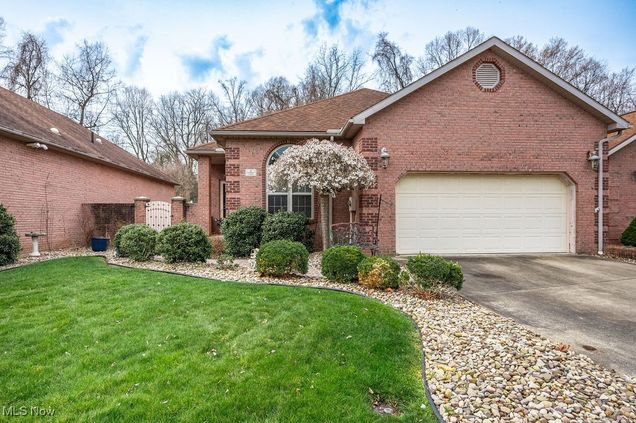 12 Hamlet Close Parkersburg, WV House Sold - Photo 1 of 40. Opens carousel modal
