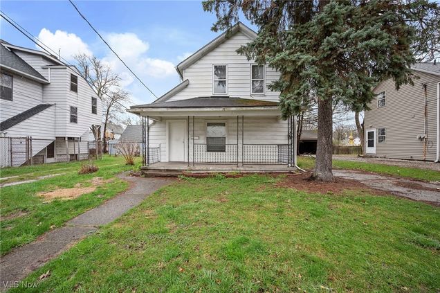 647 Sherman Street Akron, OH House Sold - Photo 1 of 34. Opens carousel modal