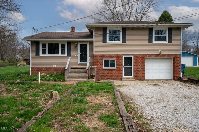 3253 Overlook Drive Akron, OH House Sold - Photo 1 of 31. Opens carousel modal