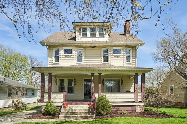 2551 Robindale Avenue Akron, OH House Sold - Photo 1 of 22. Opens carousel modal