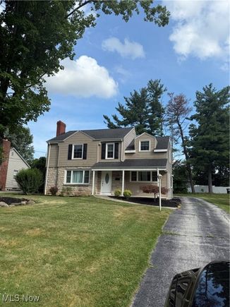 2533 Coblentz Drive Poland, OH House Active - Photo 1 of 24. Opens carousel modal