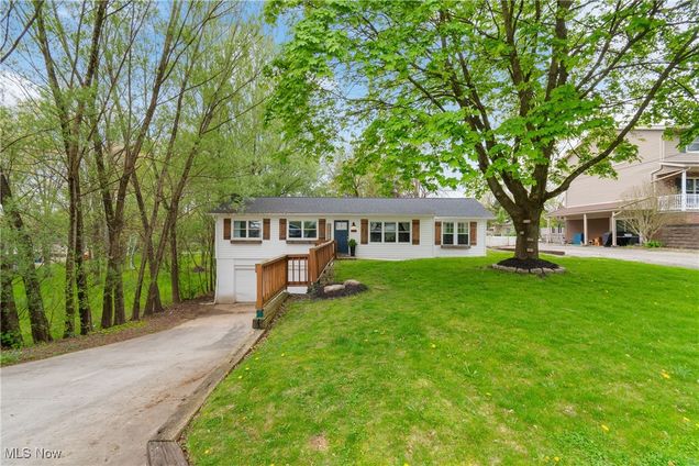 440 Abbyshire Road Green, OH House Sold - Photo 1 of 33. Opens carousel modal